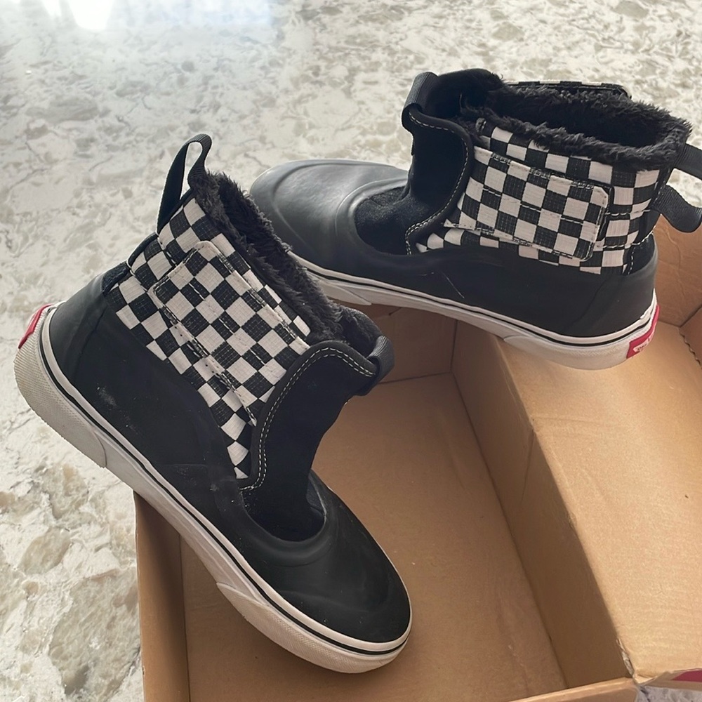 Vans Kids Black White Checkerboard Quarter Slip-On Hi Terrain Shoes US Size 4